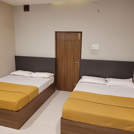 M Square Hotell Vellore Rum bild